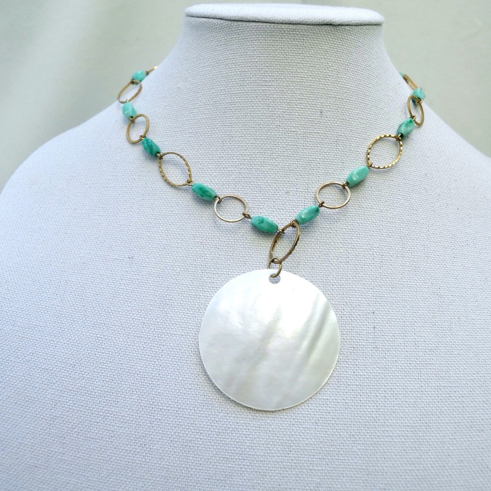 AVON Shell Choker Chain Link Necklace with Turquoise Beads